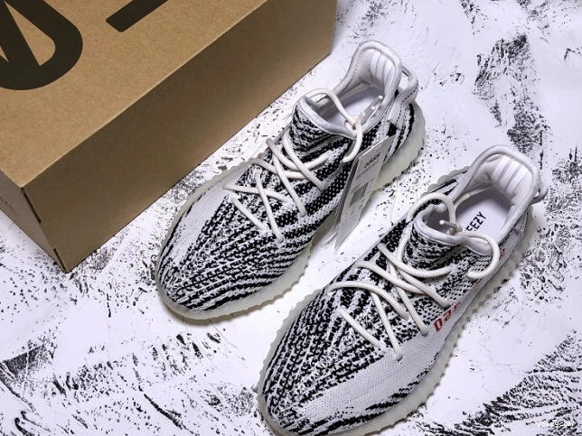 White Black V2 Zebra Adidas 350 CP9654 Boost Yeezy 0805